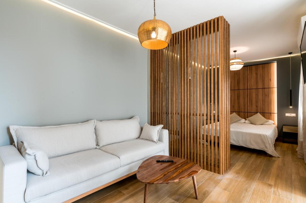 Triana Apartments Deluxe เซบีญา ภายนอก รูปภาพ