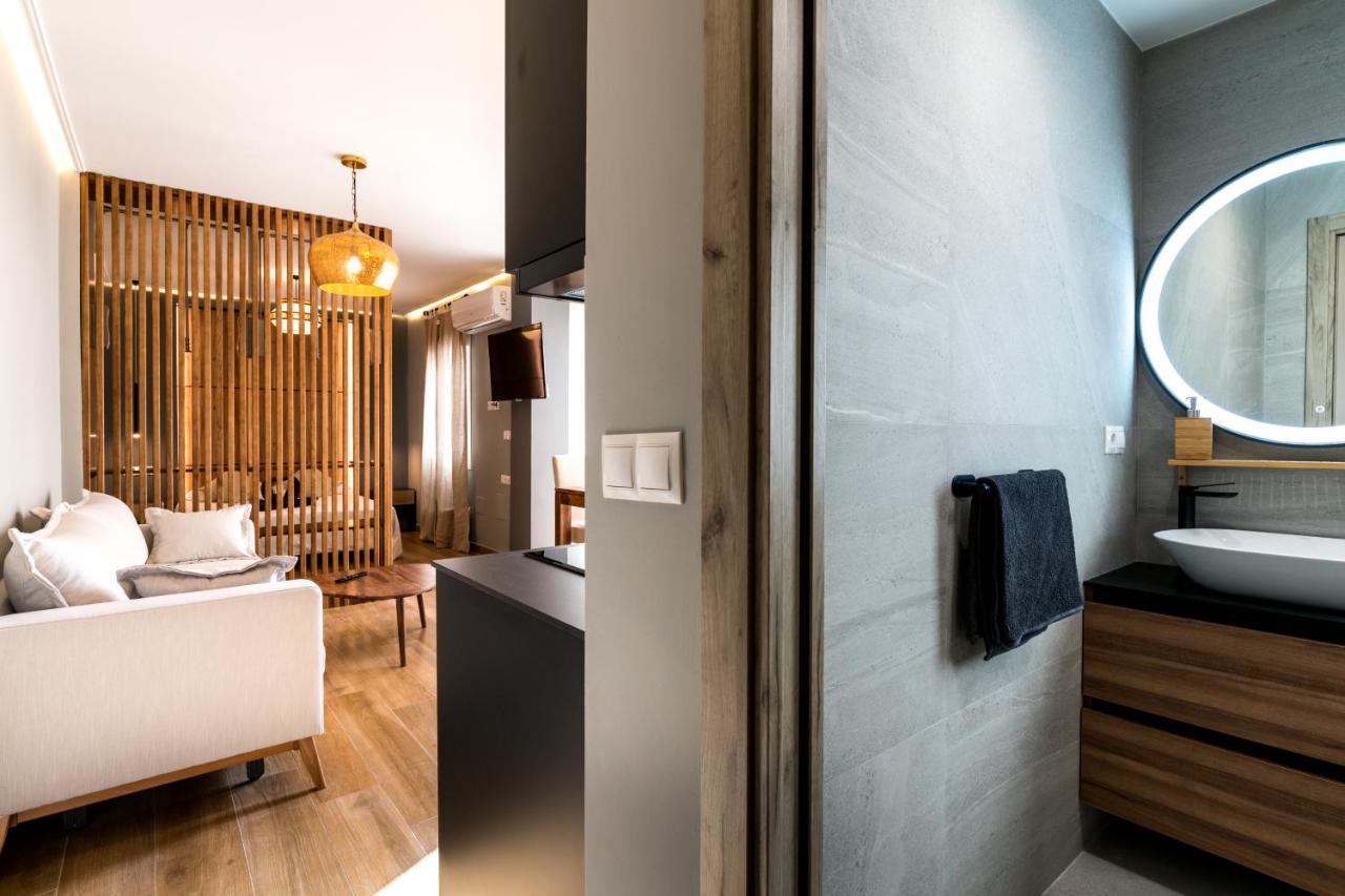 Triana Apartments Deluxe เซบีญา ภายนอก รูปภาพ