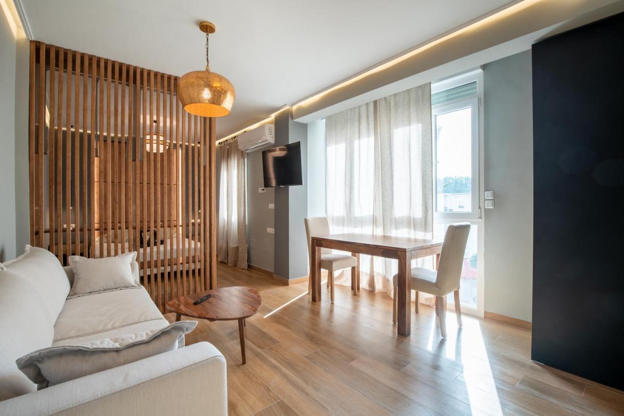 Triana Apartments Deluxe เซบีญา ห้อง รูปภาพ